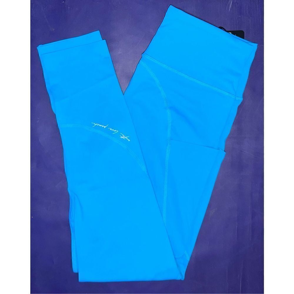 Peach Bright Blue Signature Leggings